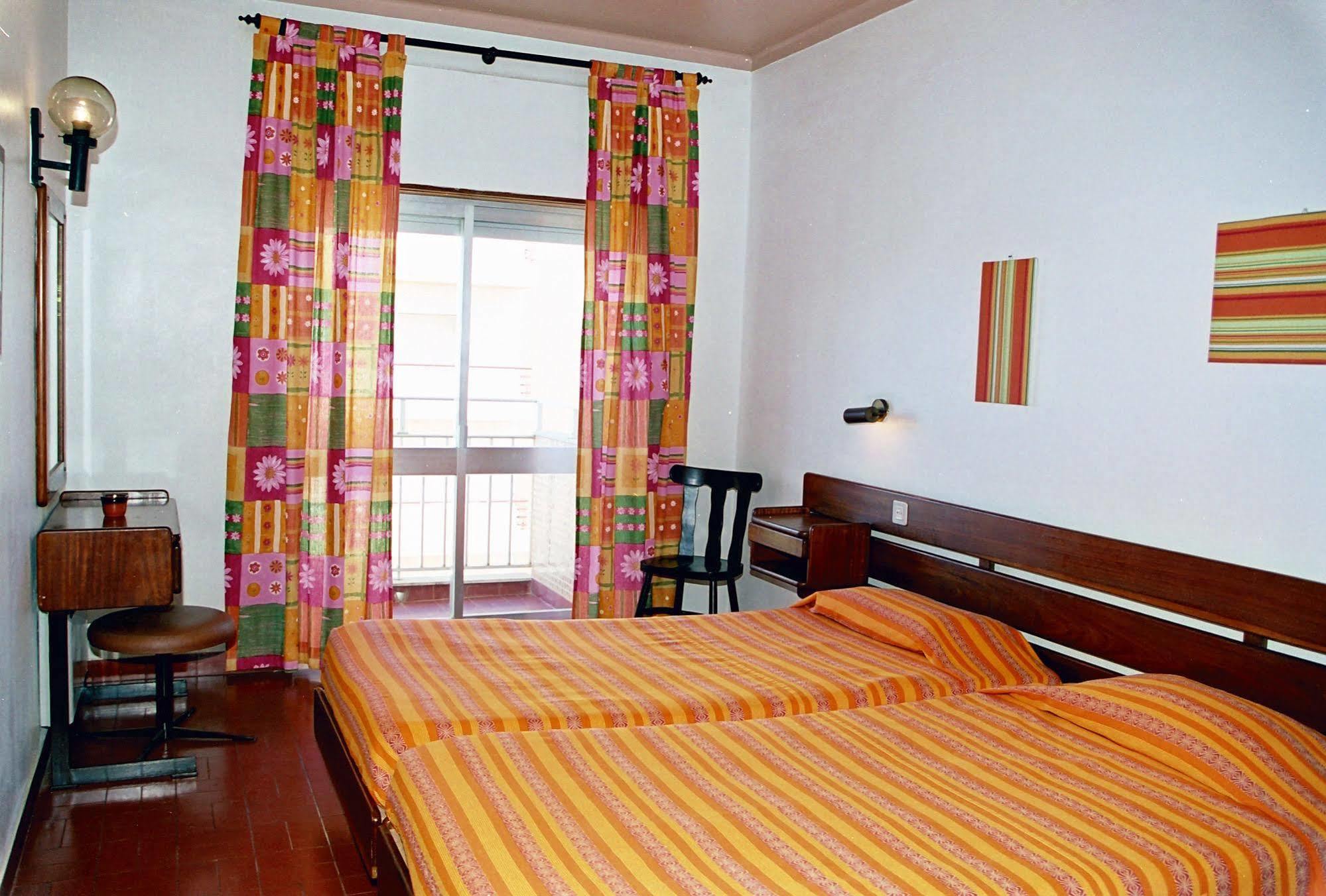 Hotel Apartamento Iate Portimao Ngoại thất bức ảnh